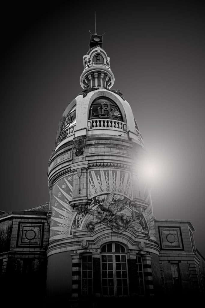 photographe architecture angers bâtiment historique noir blanc