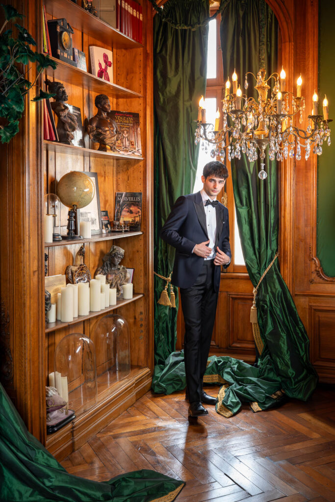 photographe portrait homme costume bar ambiance luxe