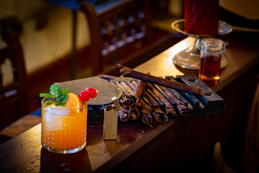 photographe culinaire cocktails bar ambiance soirée établissement